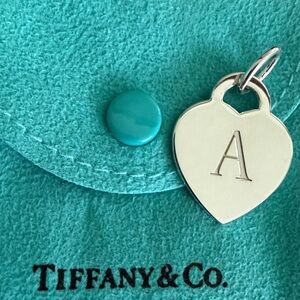 🩵Tiffany & Co. Medium Size Heart Pendant Initial A - Excellent Condition